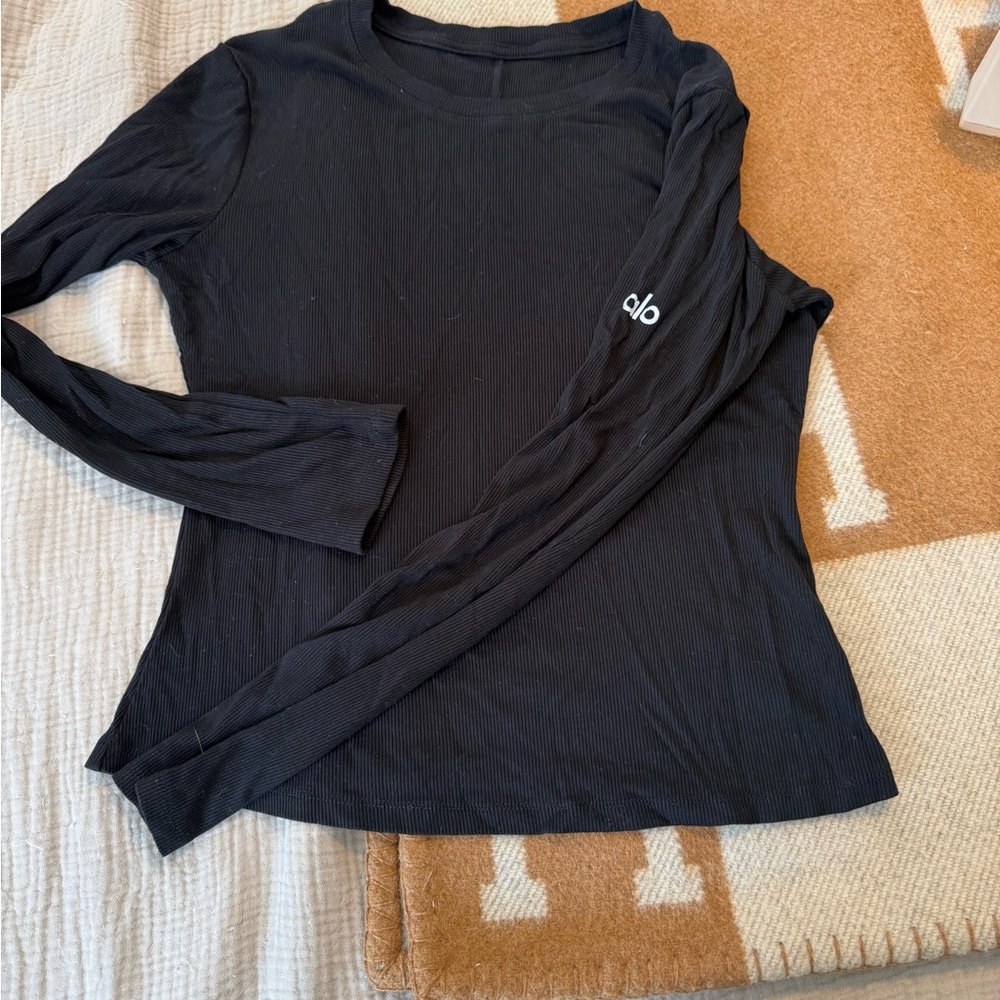 ALO Yoga Dark Long Sleeve Top